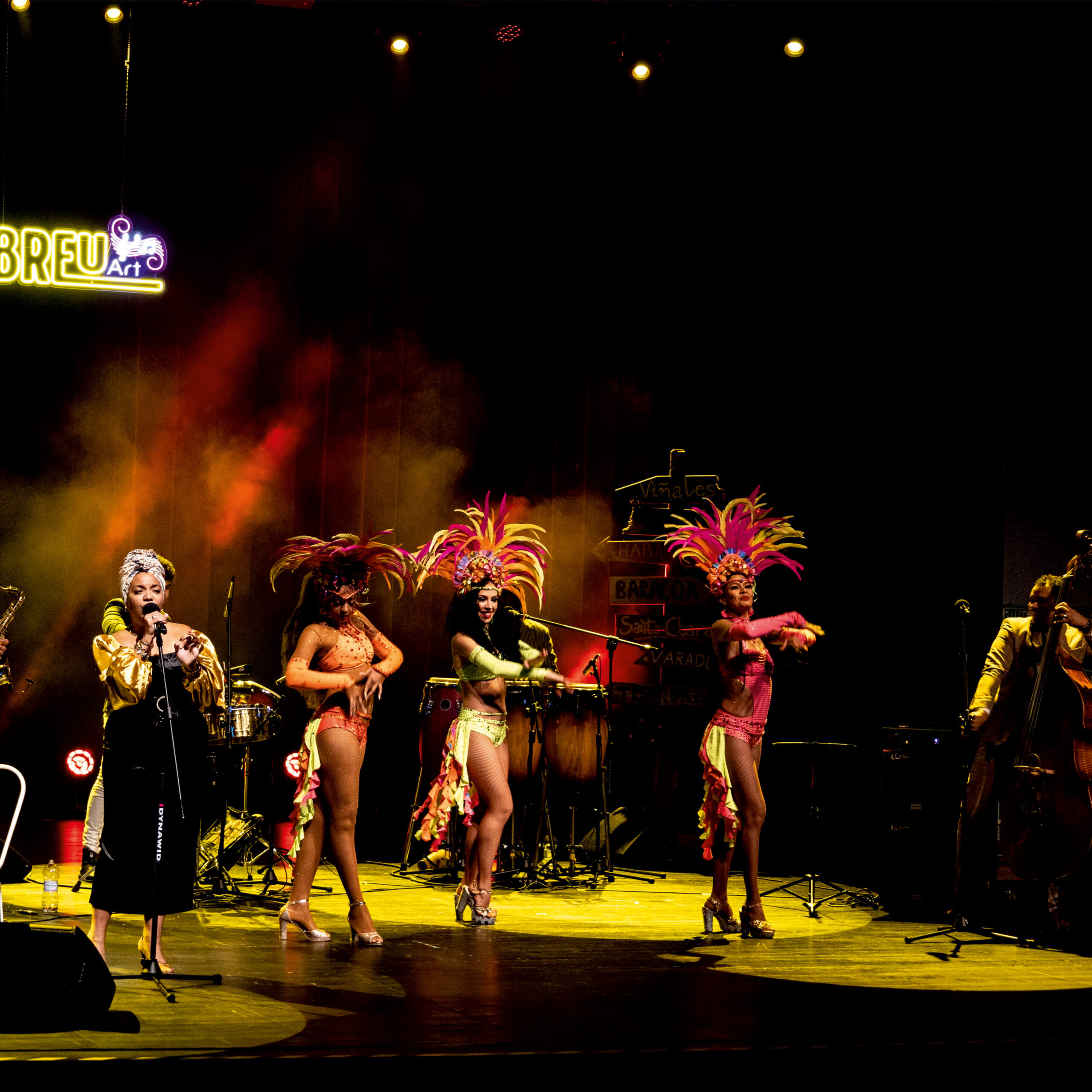 Roland Abreu i muzycy The Cuban Latin Jazz